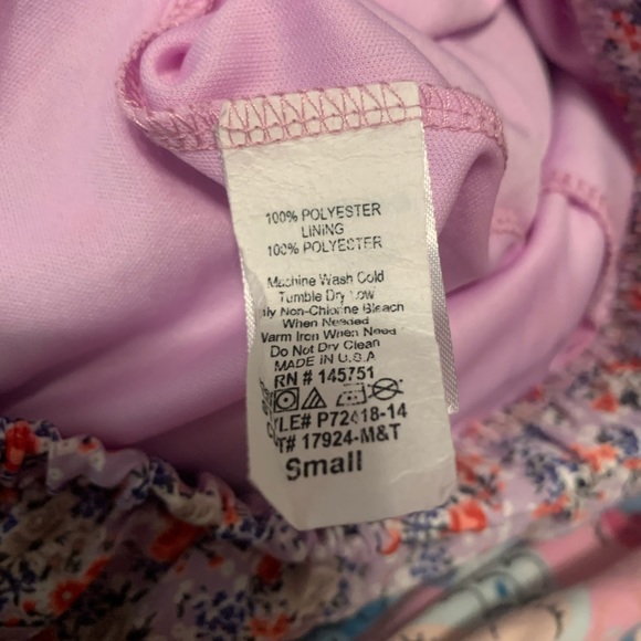 Floral Shorts - Picture 4 of 4